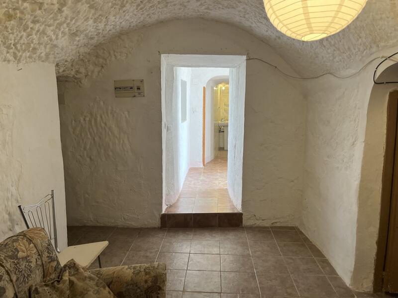 2 soverom Grottehuset til salgs