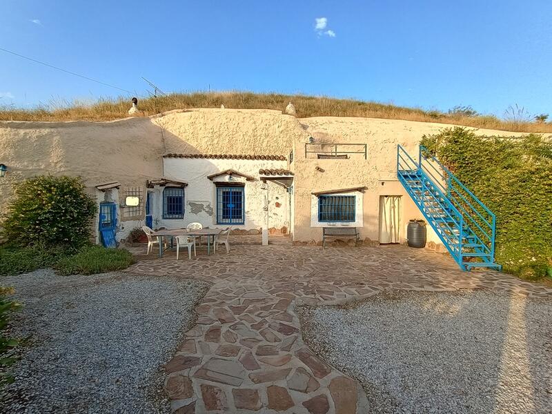 7 soverom Grottehuset til salgs 7 soverom Grottehuset til salgs