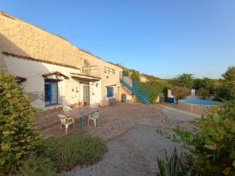 7 soverom Grottehuset til salgs 7 soverom Grottehuset til salgs