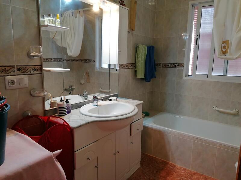 3 soverom Grottehuset til salgs