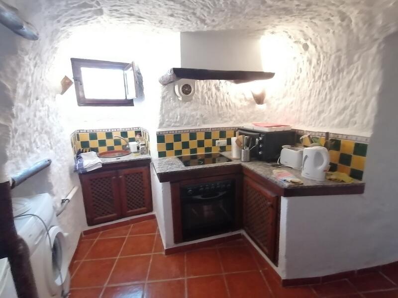 3 sovrum Grottahus till salu