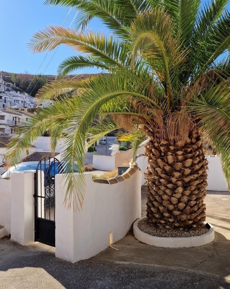 3 sovrum Grottahus till salu