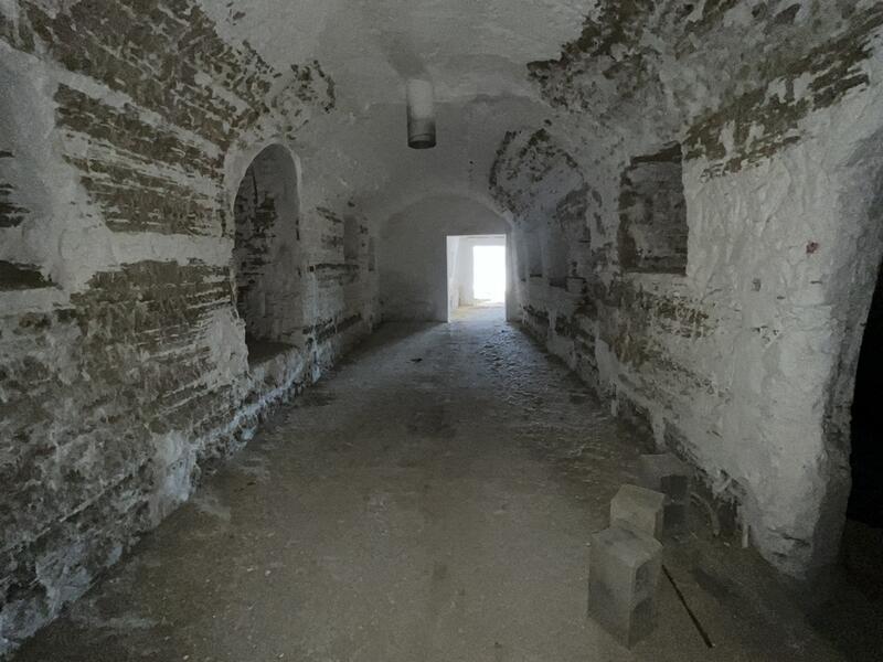 8 bedroom Cave House for sale