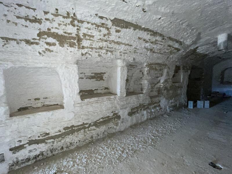 8 bedroom Cave House for sale