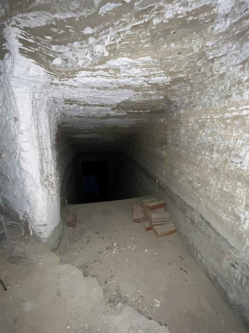 8 bedroom Cave House for sale