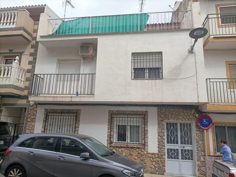 Landhaus zu verkaufen in Baza, Granada