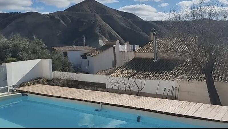 4 bedroom Country House for sale