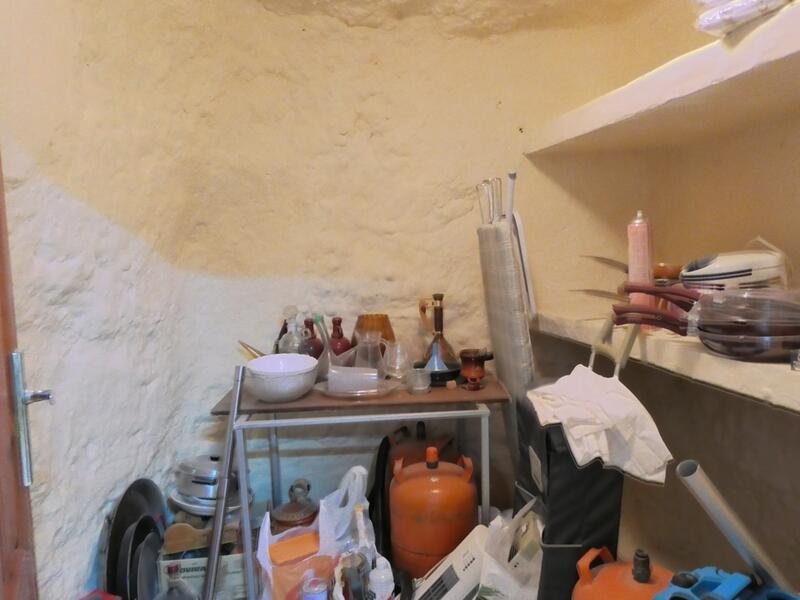 4 bedroom Cave House for sale