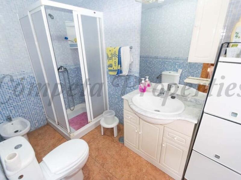 4 bedroom Townhouse for sale