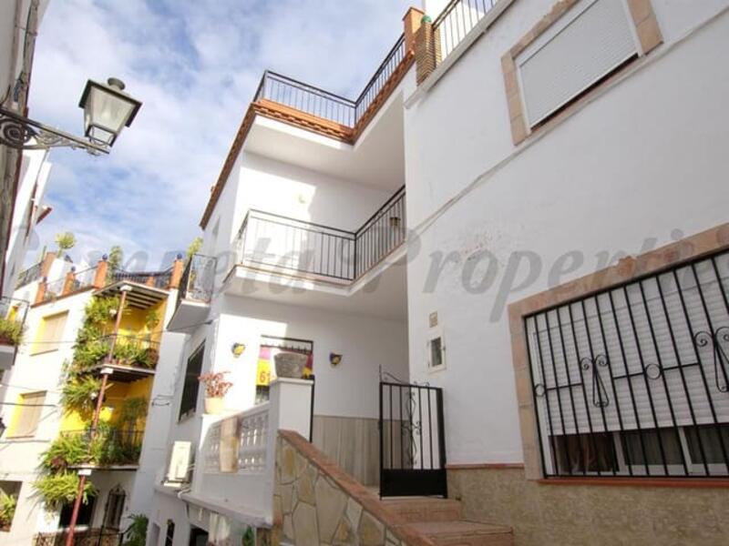 Adosado en venta en Arenas de Velez, Málaga