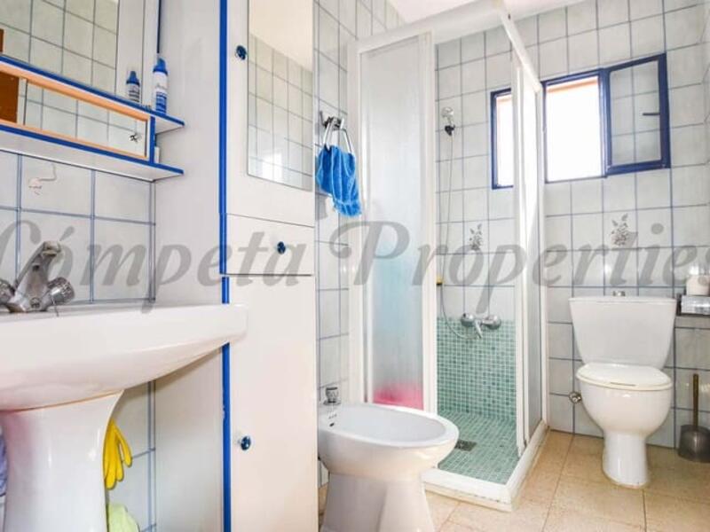 6 slaapkamer Gezinswoning Te koop