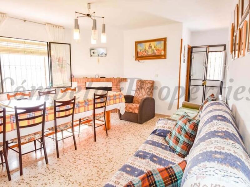 6 slaapkamer Gezinswoning Te koop