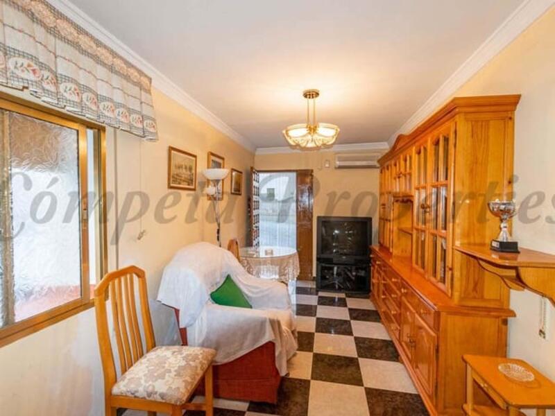 3 bedroom Townhouse for sale