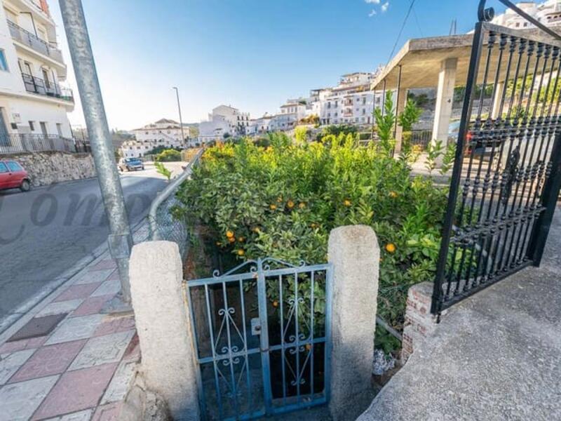 3 bedroom Townhouse for sale