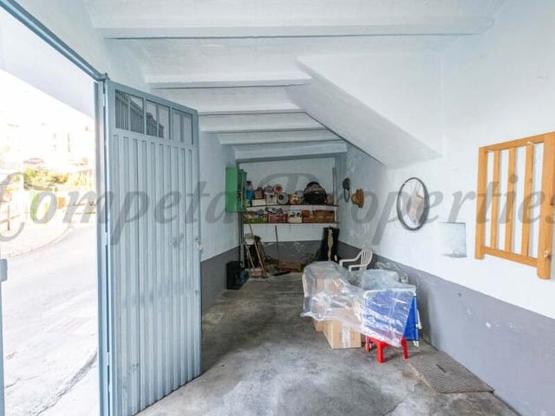 3 bedroom Townhouse for sale