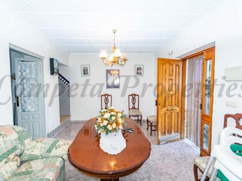 7 slaapkamer Gezinswoning Te koop