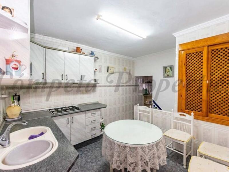 7 slaapkamer Gezinswoning Te koop