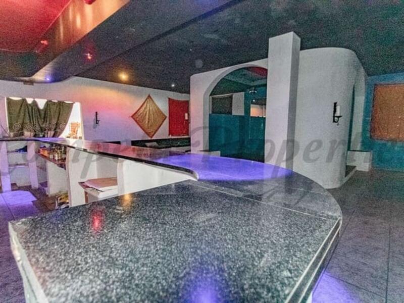 8 slaapkamer Landhuis Te koop