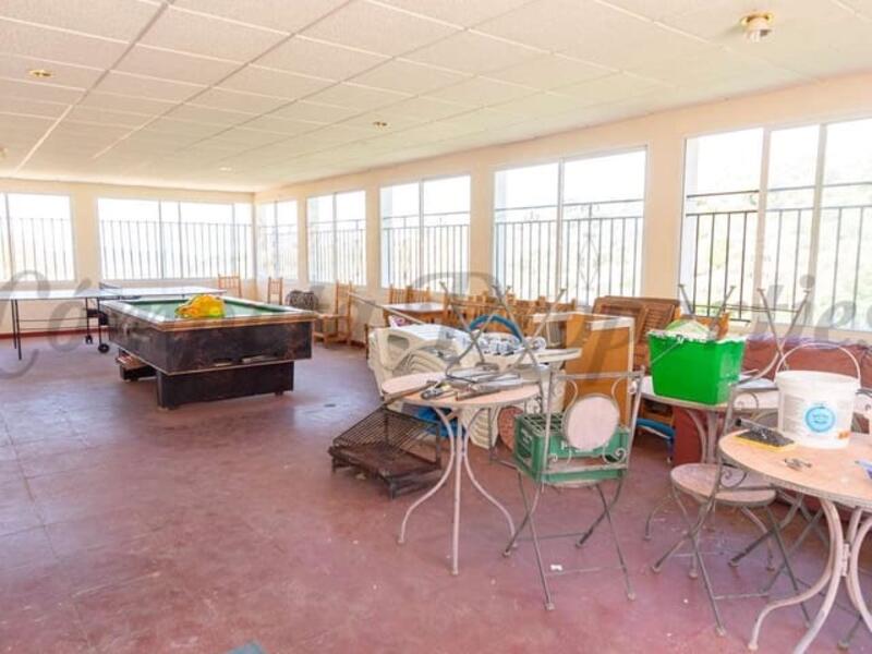 8 slaapkamer Landhuis Te koop