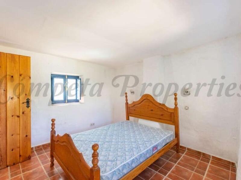 2 slaapkamer Gezinswoning Te koop
