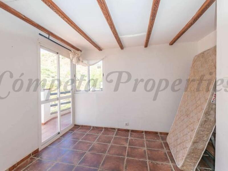 2 slaapkamer Gezinswoning Te koop