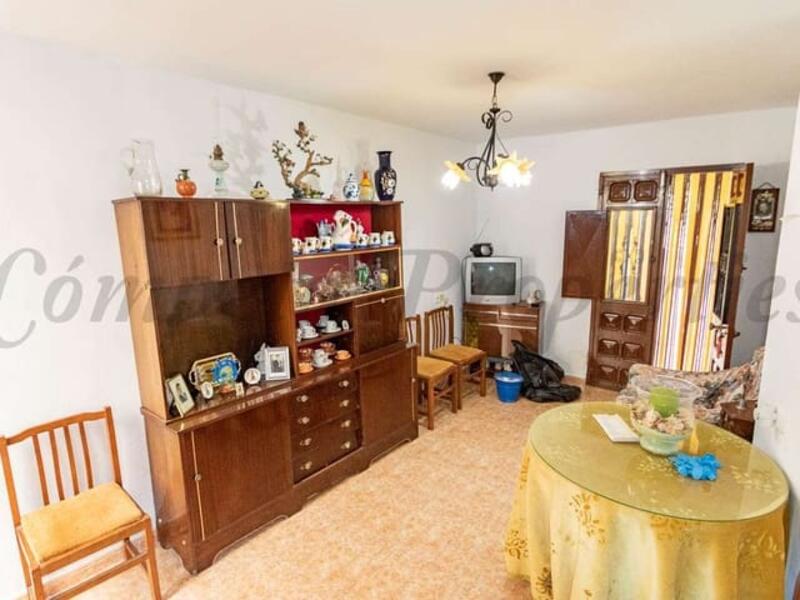 3 bedroom Townhouse for sale