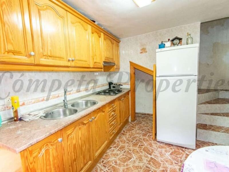 3 bedroom Townhouse for sale
