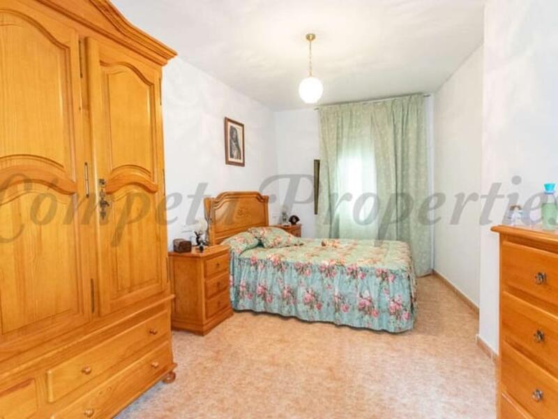 3 bedroom Townhouse for sale