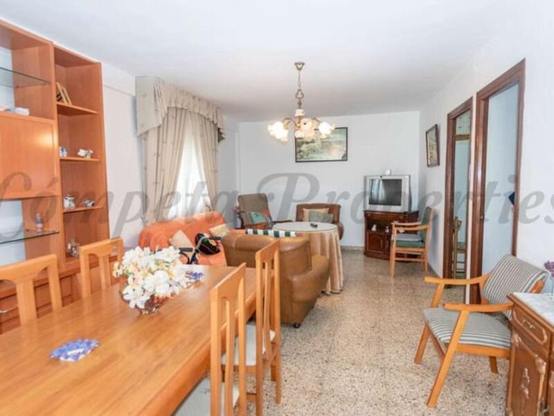 4 slaapkamer Gezinswoning Te koop