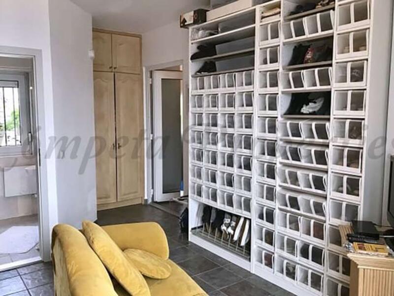 4 chambre Auberge à vendre