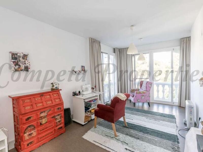 4 slaapkamer Gezinswoning Te koop