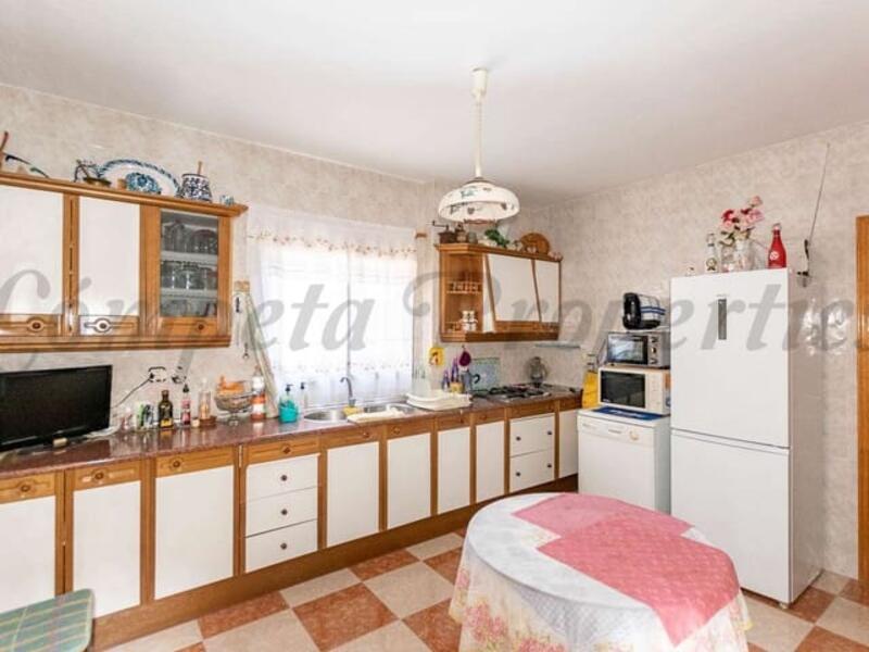 4 Cuarto Villa en venta