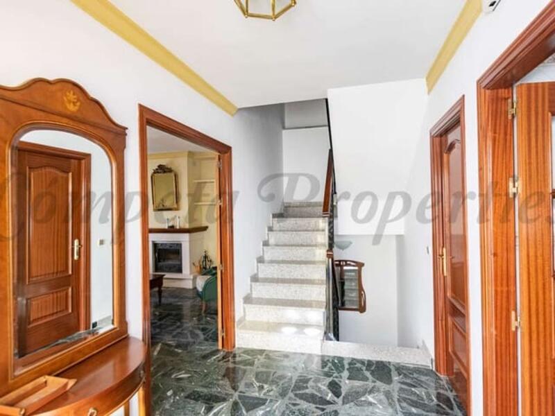 4 slaapkamer Villa Te koop