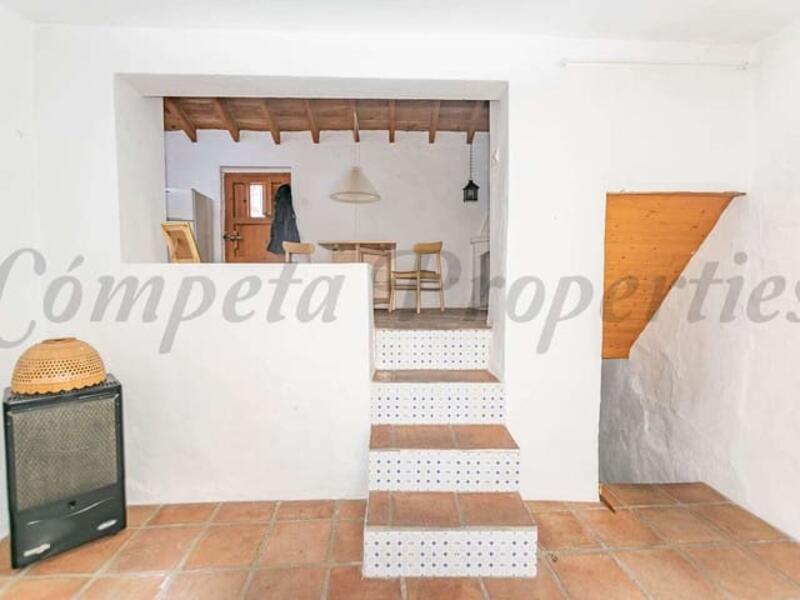 2 bedroom Townhouse for sale
