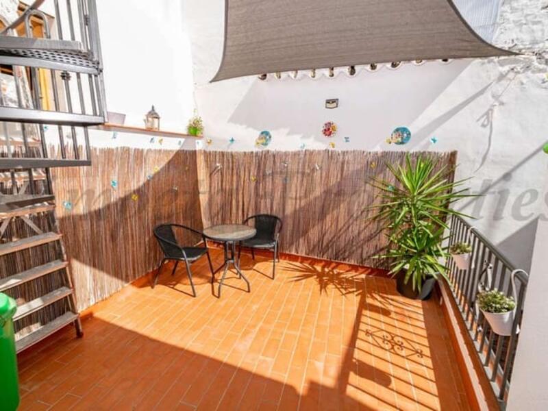Radhus för långsiktig hyra i Torrox, Málaga