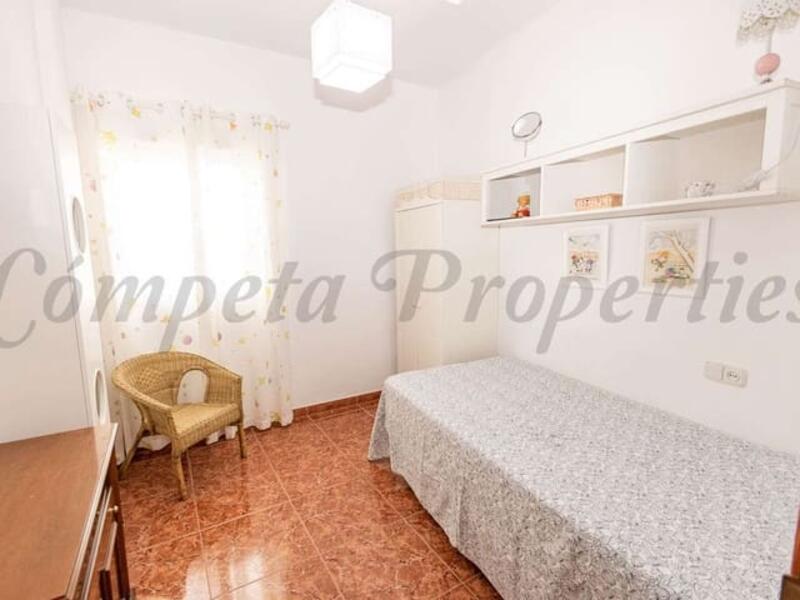 3 Cuarto Adosado para alquiler a largo plazo