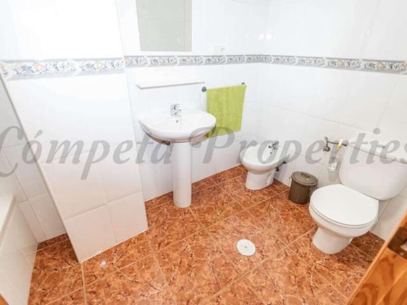 3 Cuarto Adosado para alquiler a largo plazo