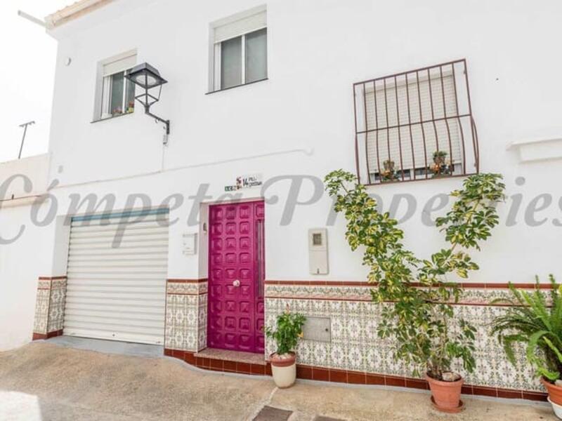 Radhus till salu i Competa, Málaga