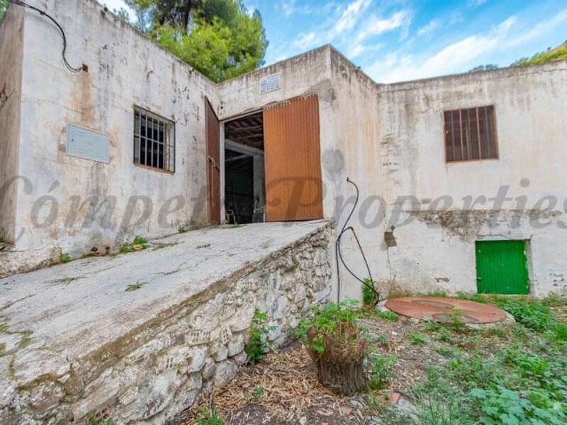 Local Commercial à vendre dans Archez, Málaga