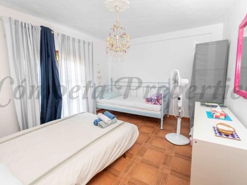 5 bedroom Country House for sale