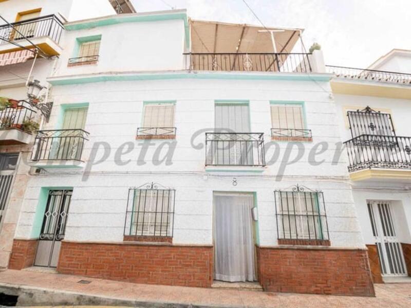 Townhouse for sale in Torrox, Málaga