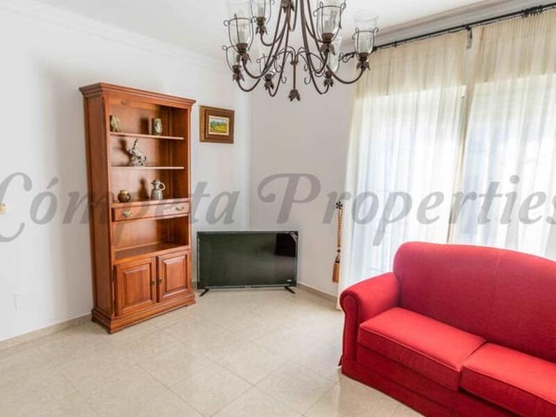 4 bedroom Apartment for Long Term Rent