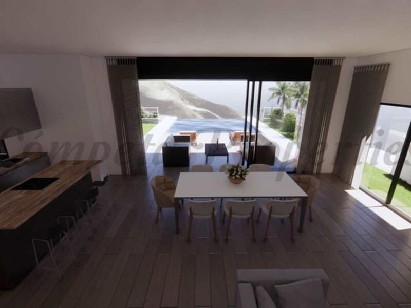 4 bedroom Townhouse for sale