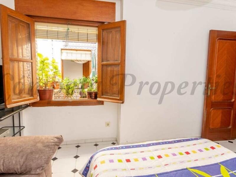 8 Schlafzimmer Stadthaus zu verkaufen