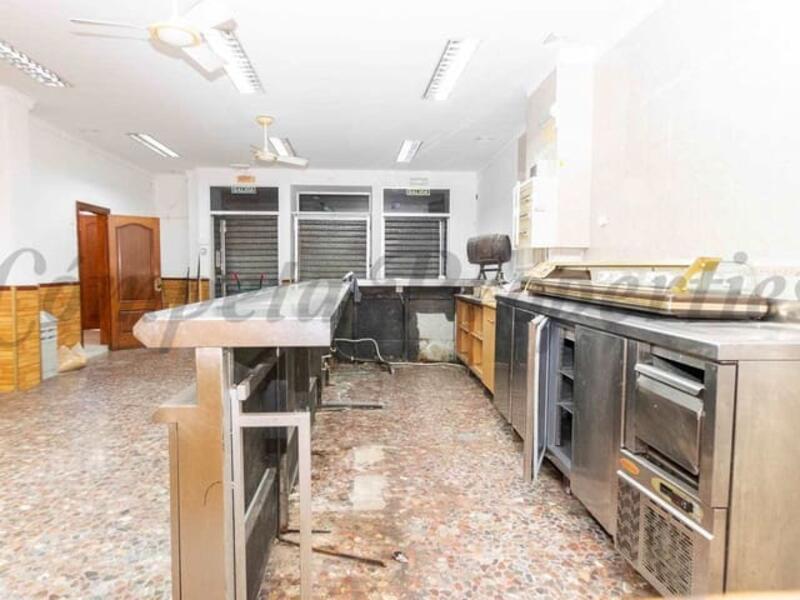 8 Schlafzimmer Stadthaus zu verkaufen