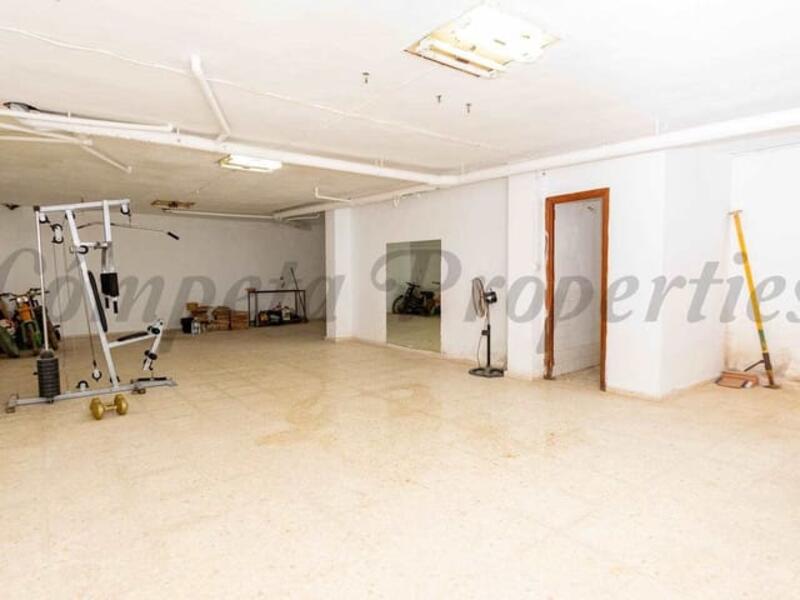 8 Schlafzimmer Stadthaus zu verkaufen