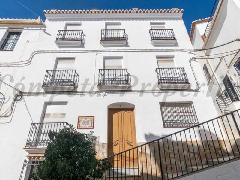 городская тюрьма продается в Competa, Málaga