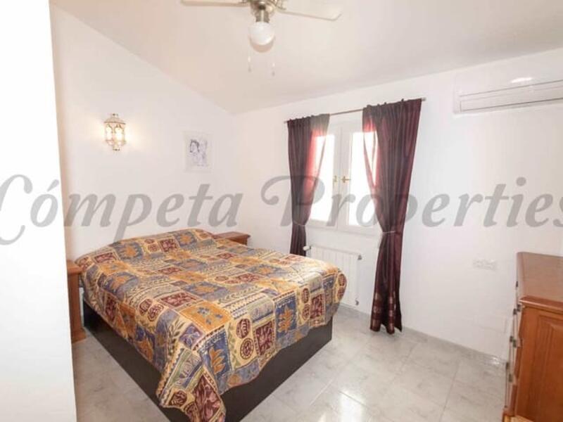 5 bedroom Country House for sale