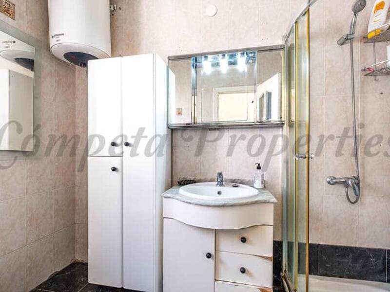 2 slaapkamer Gezinswoning Te koop