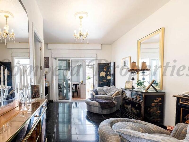2 slaapkamer Gezinswoning Te koop